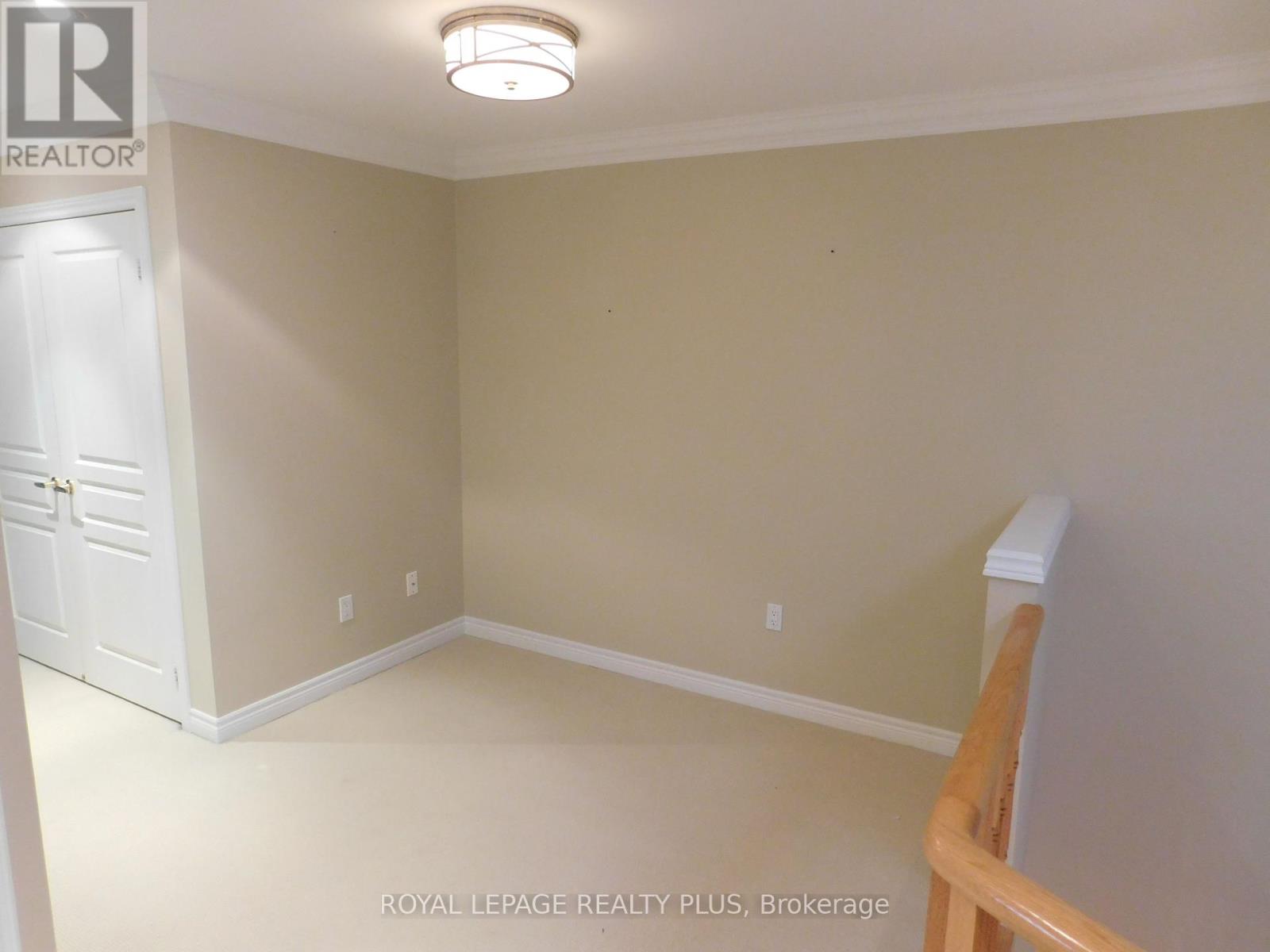 2333 Woodfield Road, Oakville (Ro River Oaks), Ontario  L6H 6Y8 - Photo 10 - W12182042
