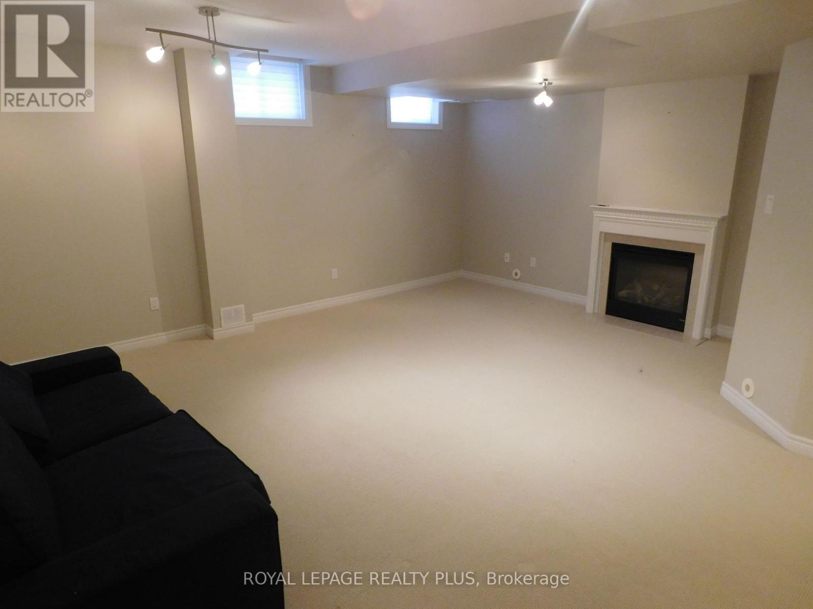 2333 Woodfield Road, Oakville (Ro River Oaks), Ontario  L6H 6Y8 - Photo 18 - W12182042