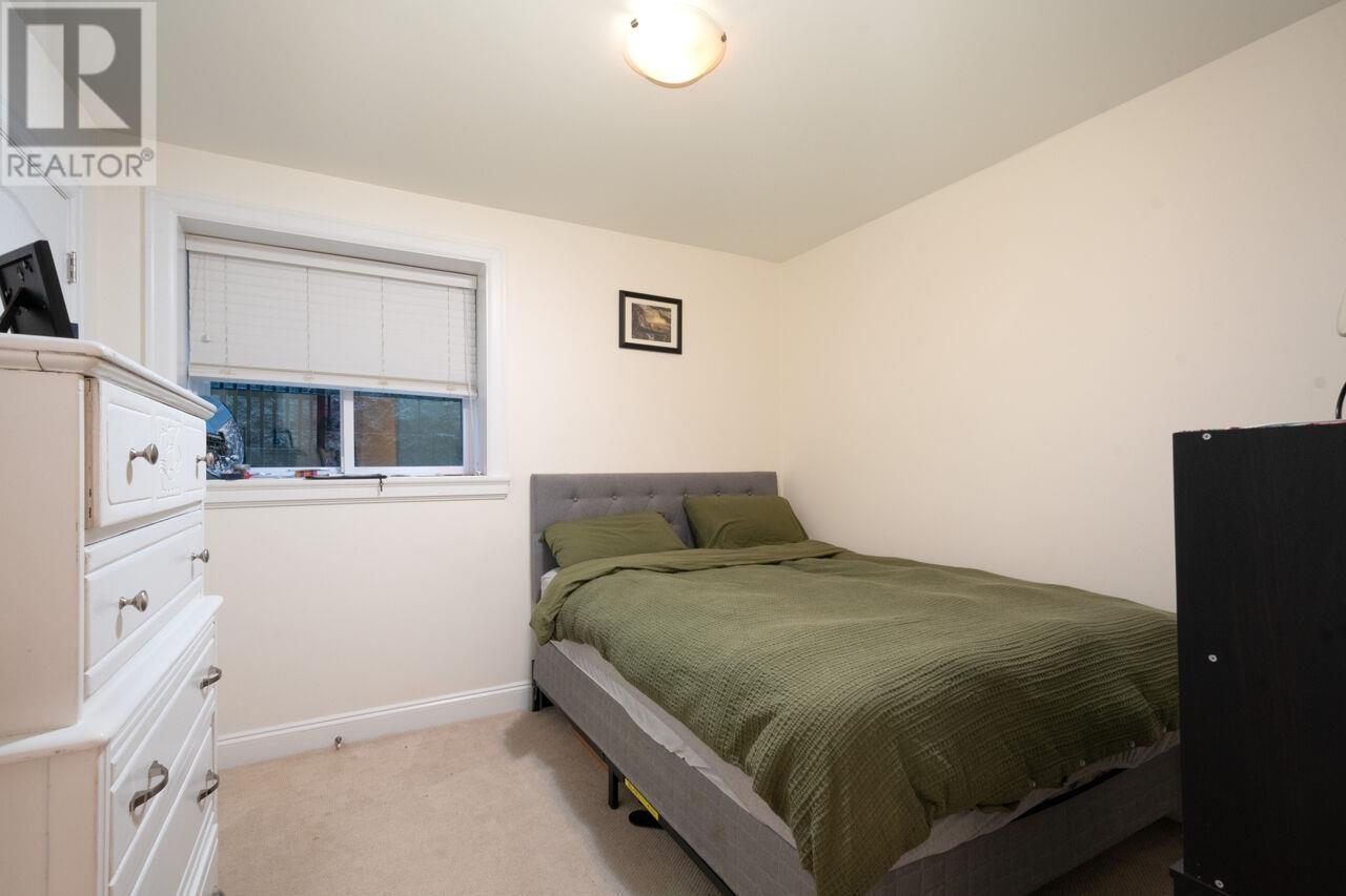 336 W 17th Street, North Vancouver, British Columbia  V7M 1V8 - Photo 38 - R3004532