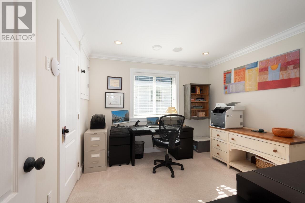 336 W 17th Street, North Vancouver, British Columbia  V7M 1V8 - Photo 24 - R3004532