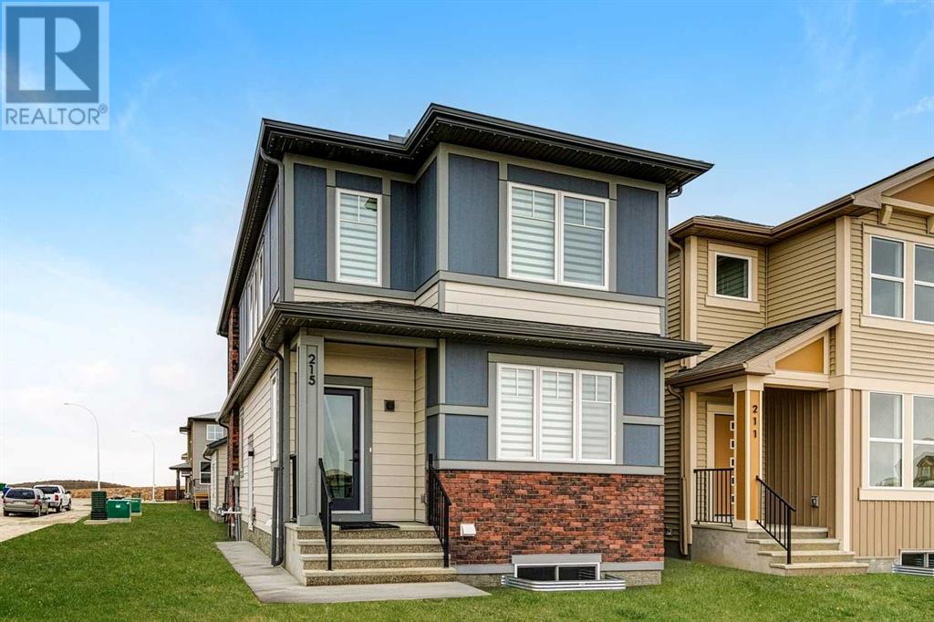Property at 215 Belvedere Crescent SE image 1