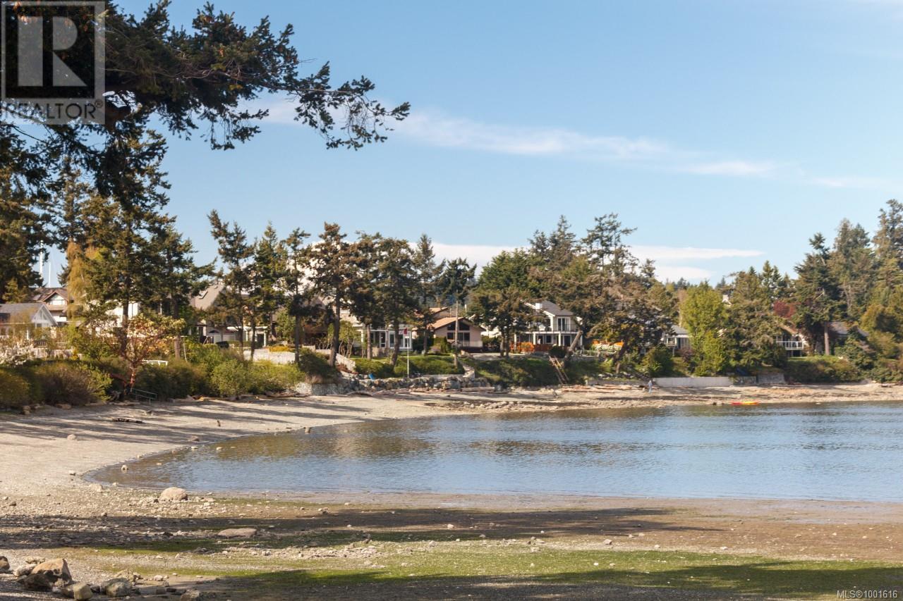 2365 Amelia Ave, Sidney, British Columbia  V8L 2J1 - Photo 43 - 1001616