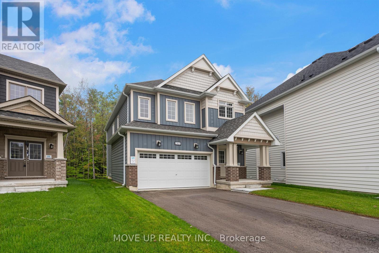 365 BEECHWOOD FOREST LANE, Gravenhurst, Ontario