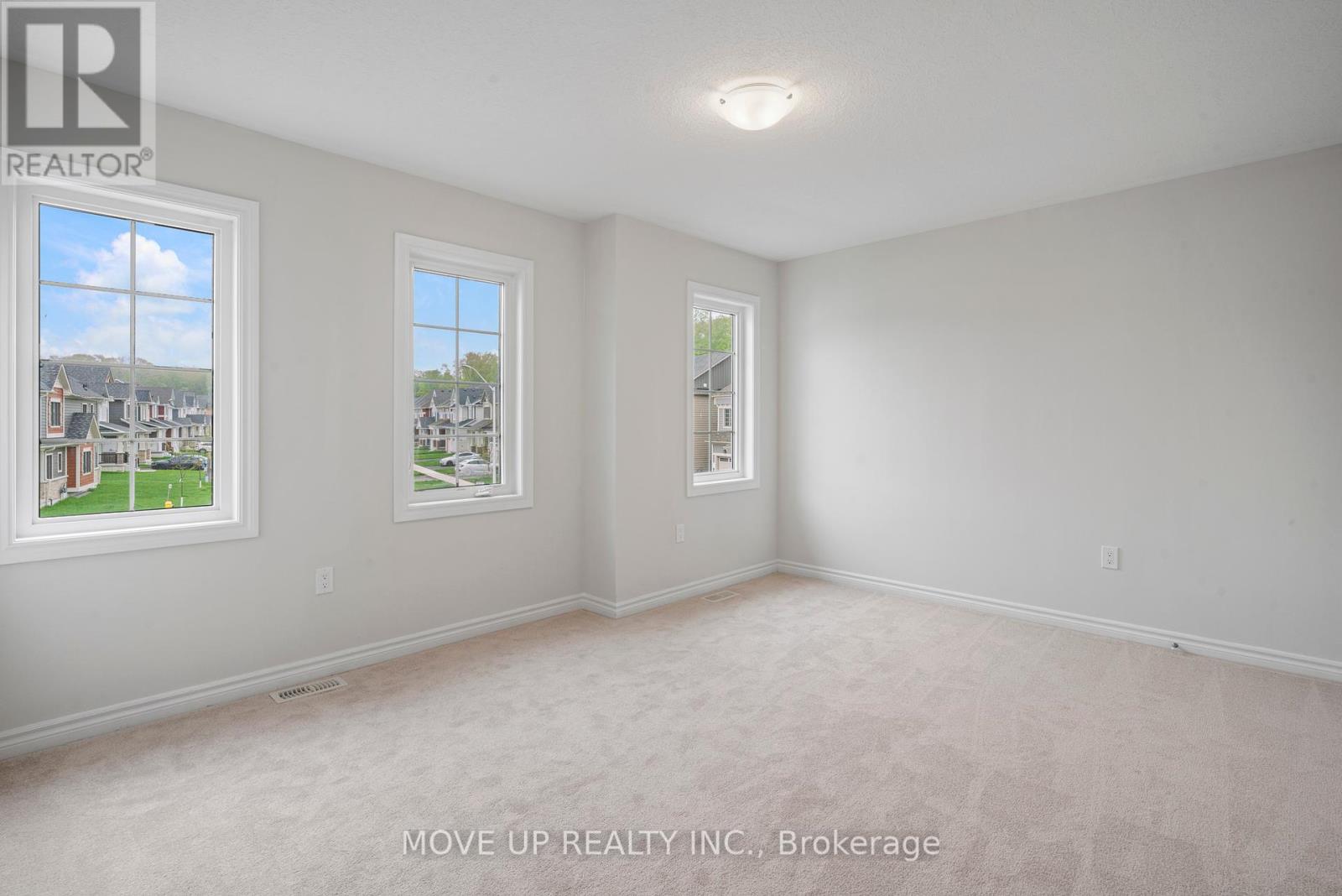 365 Beechwood Forest Lane, Gravenhurst, Ontario  P1P 0H8 - Photo 23 - X12182022