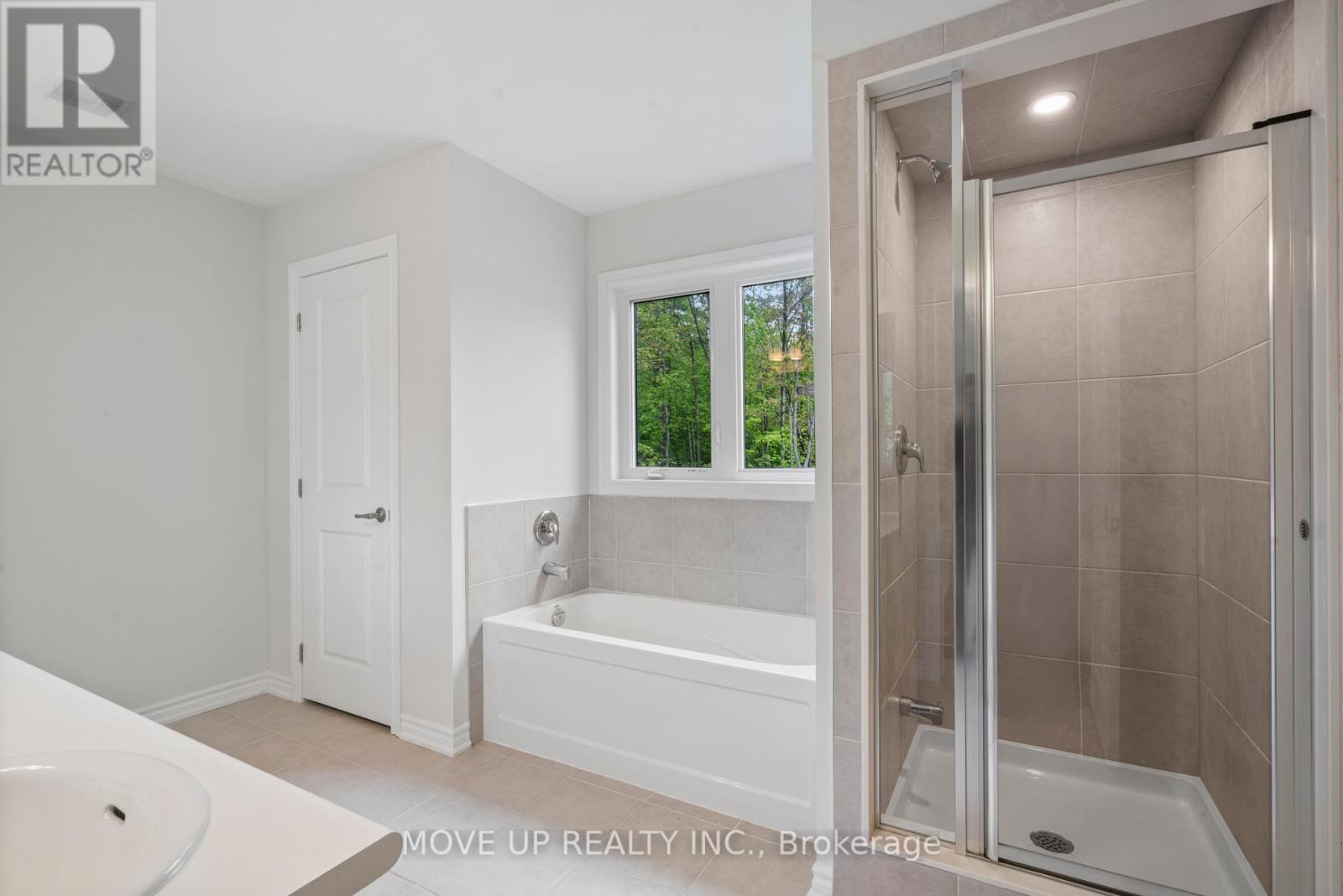 365 Beechwood Forest Lane, Gravenhurst, Ontario  P1P 0H8 - Photo 29 - X12182022