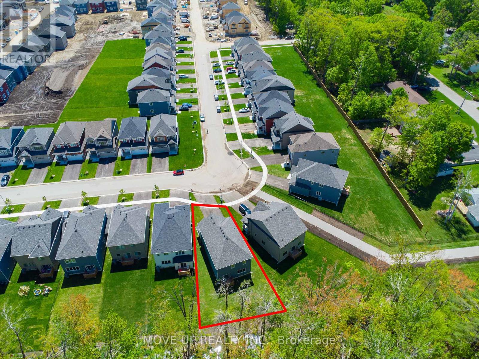 365 Beechwood Forest Lane, Gravenhurst, Ontario  P1P 0H8 - Photo 37 - X12182022