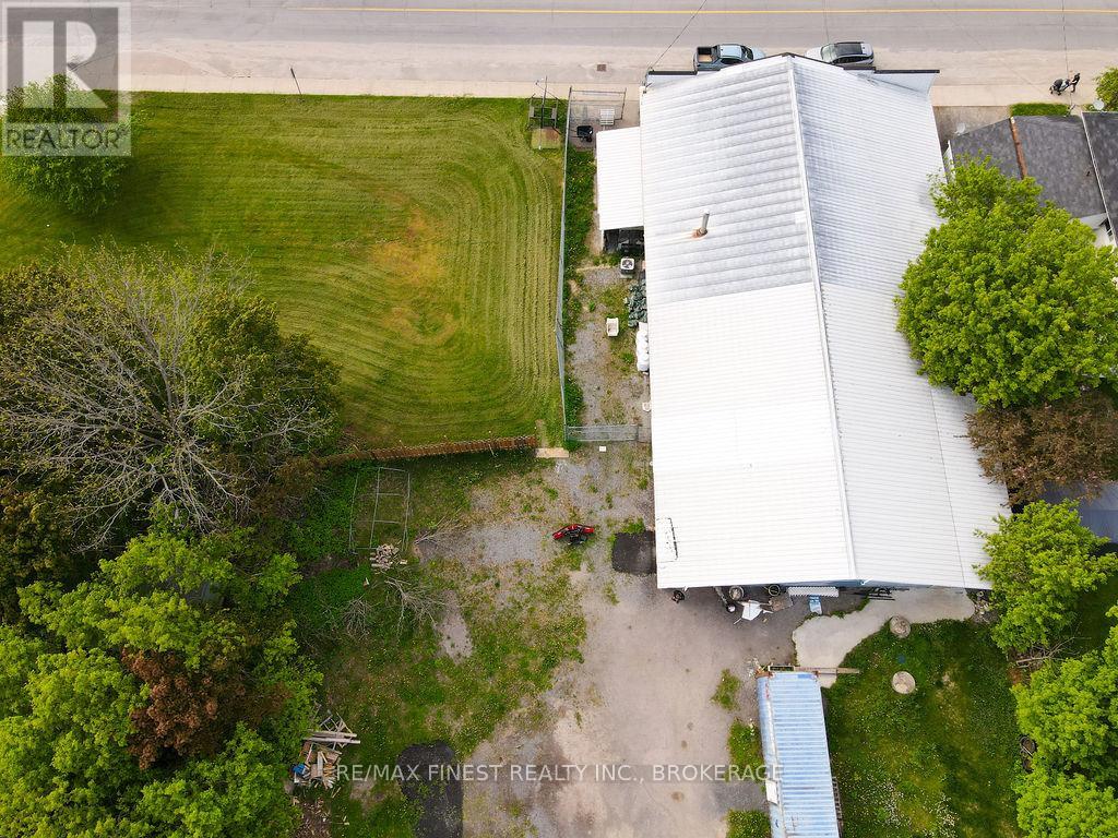 139 Main Street, Leeds And The Thousand Islands, Ontario  K0H 2N0 - Photo 26 - X12166191