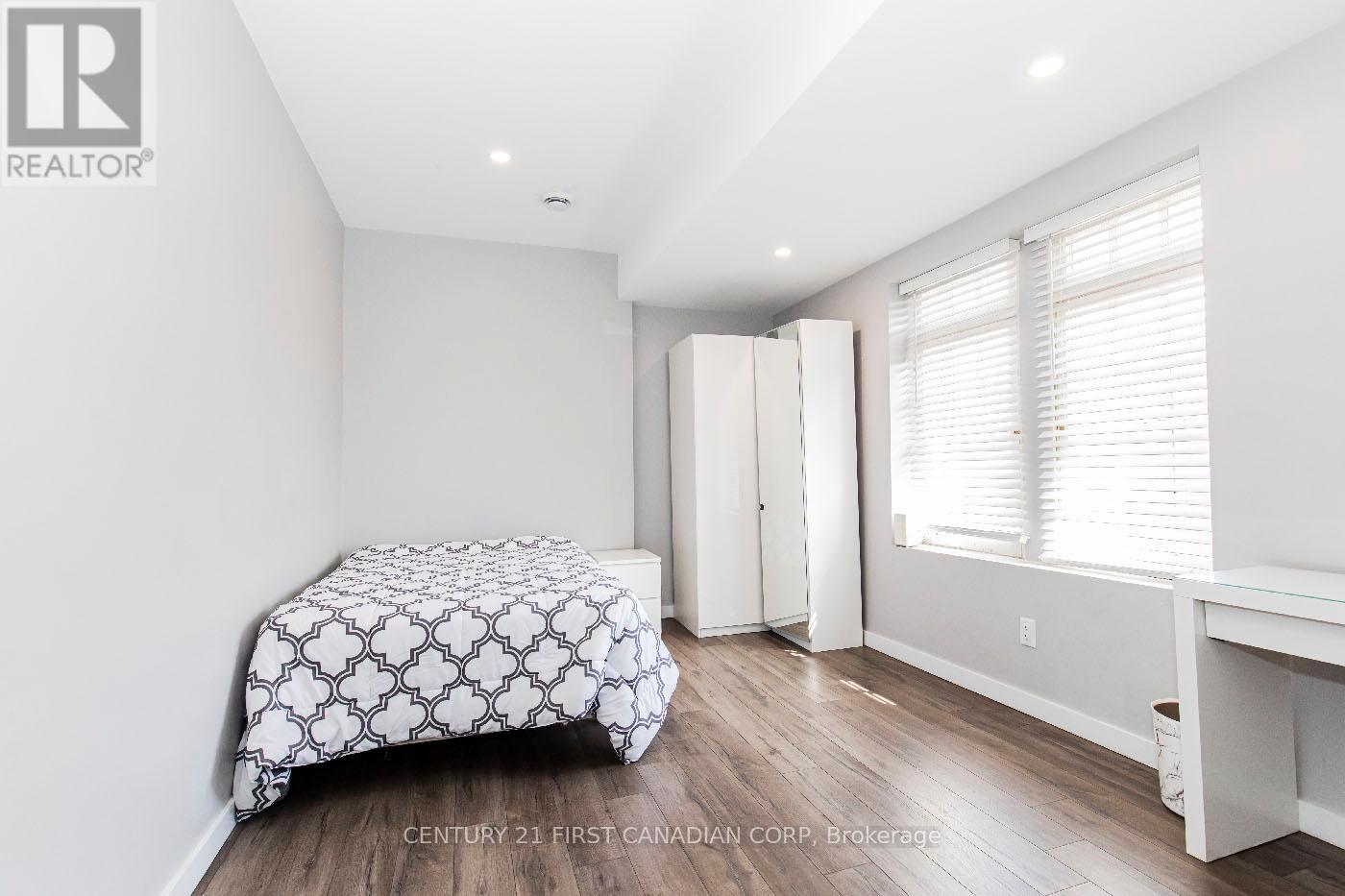 653 Talbot Street, London East, Ontario  N6A 2T6 - Photo 23 - X12166122