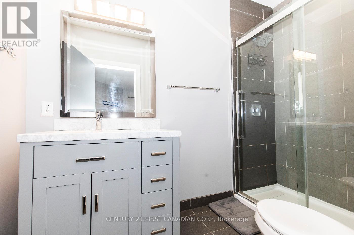 653 Talbot Street, London East, Ontario  N6A 2T6 - Photo 26 - X12166122