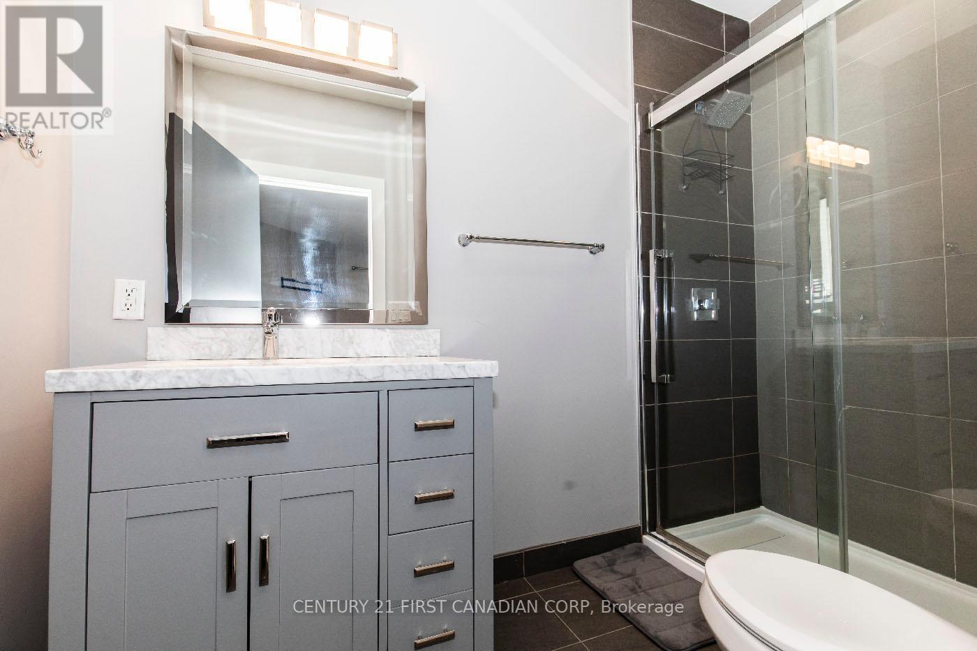 653 Talbot Street, London East, Ontario  N6A 2T6 - Photo 27 - X12166122