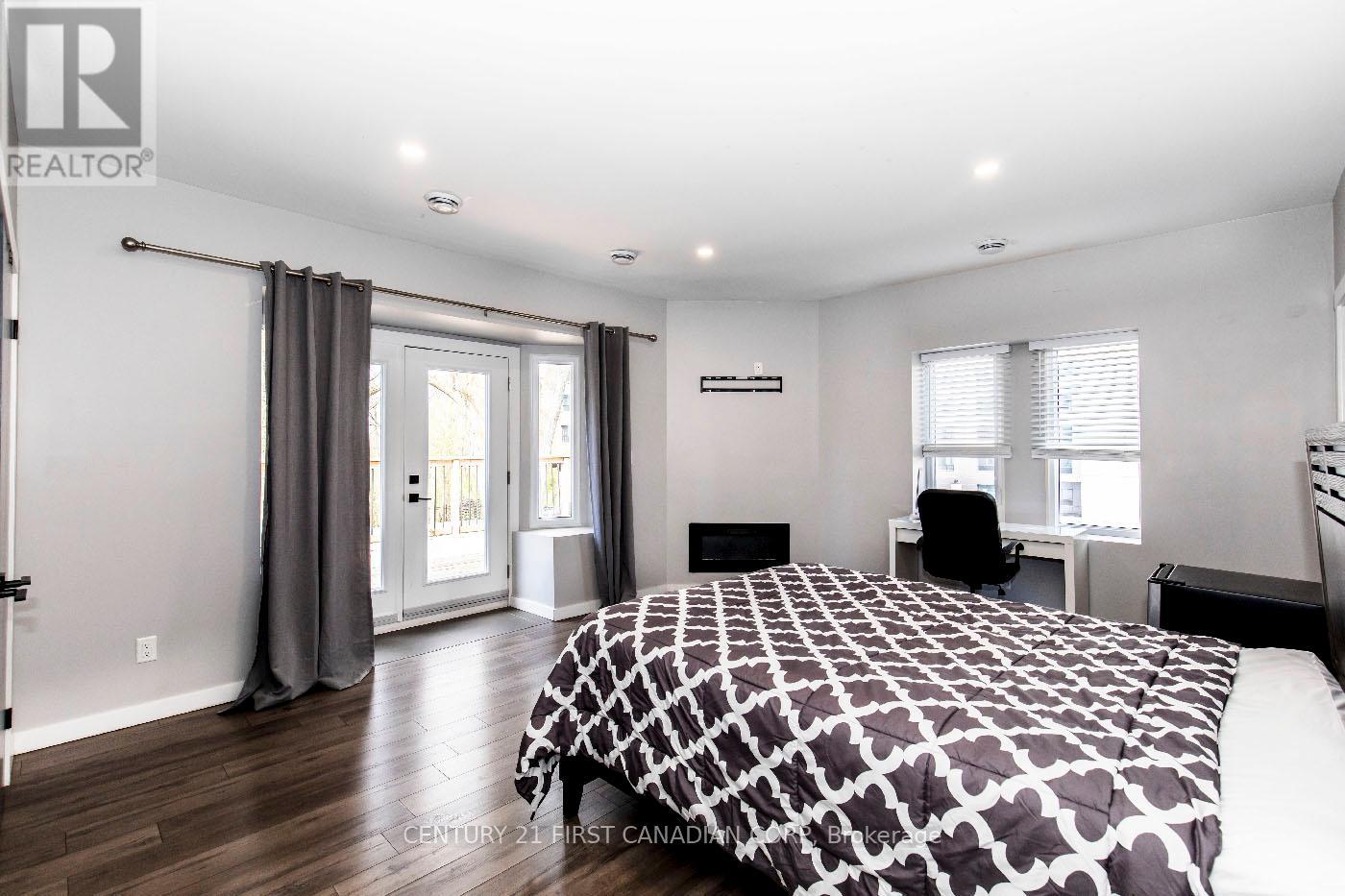 653 Talbot Street, London East, Ontario  N6A 2T6 - Photo 25 - X12166122