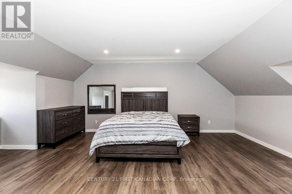 653 Talbot Street, London East, Ontario  N6A 2T6 - Photo 36 - X12166122