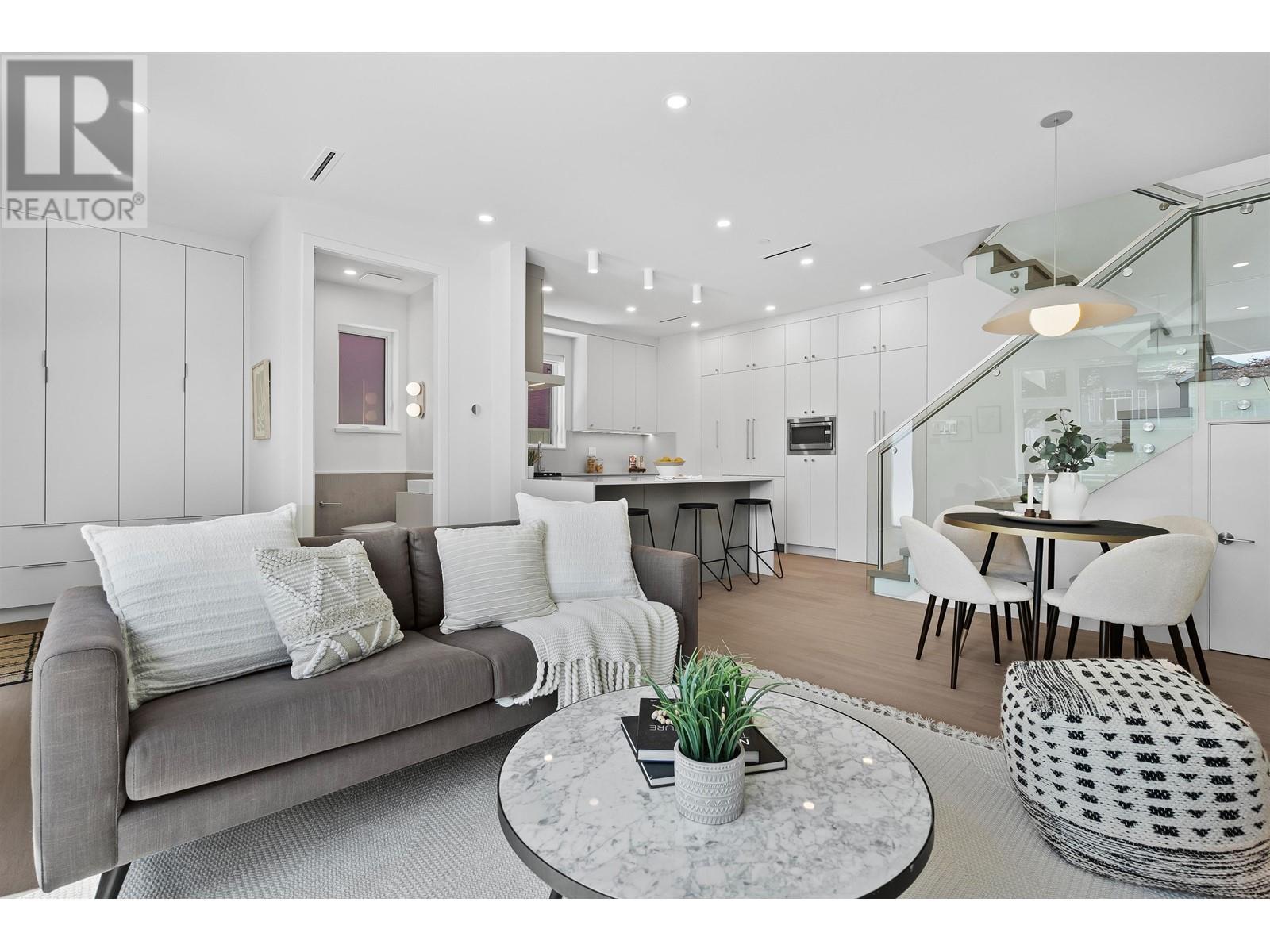 1 2253 Grant Street, Vancouver, British Columbia  V5L 2Z6 - Photo 3 - R3008767