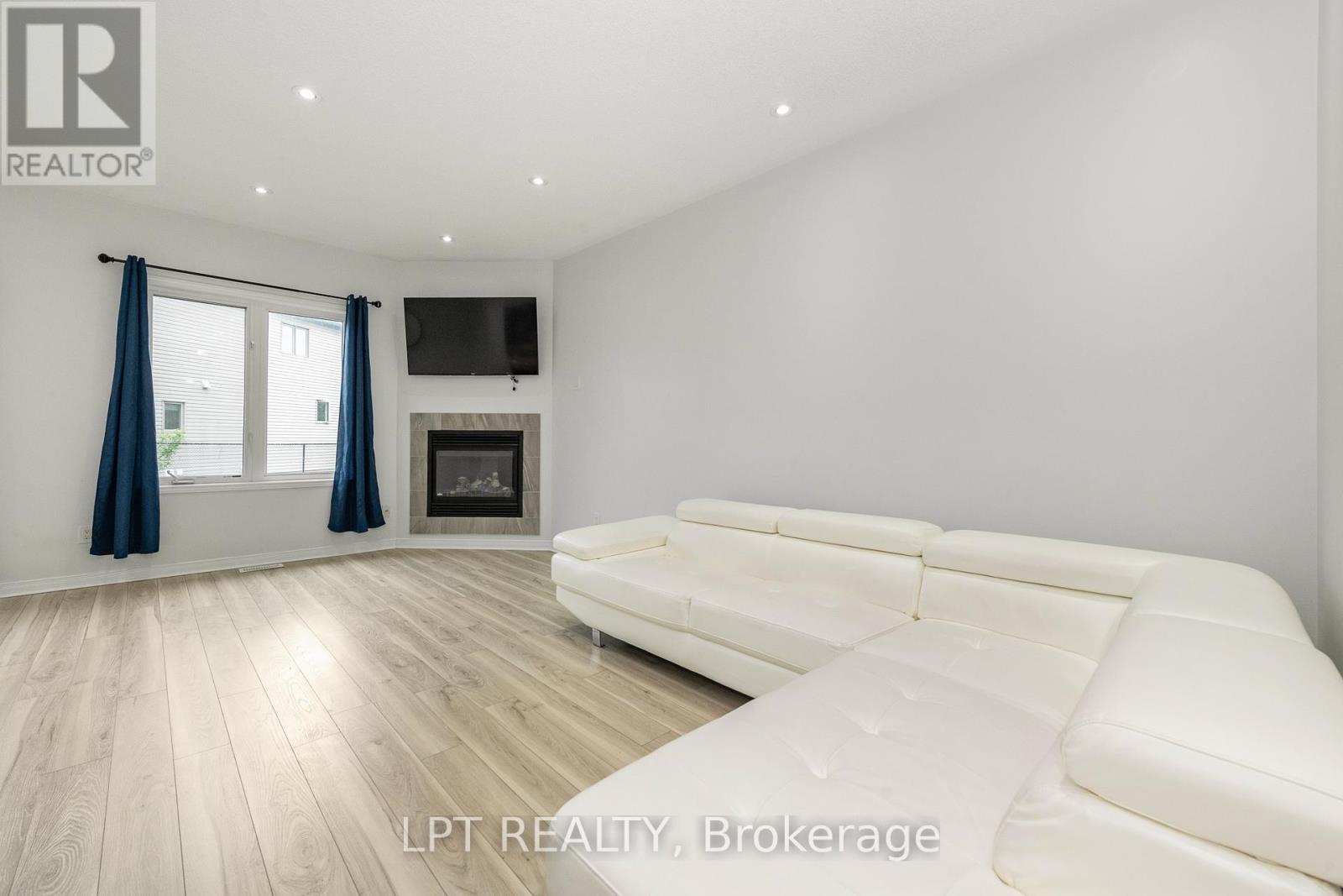 617 Via Amalfi Street, Ottawa, Ontario  K2J 5X8 - Photo 11 - X12158835