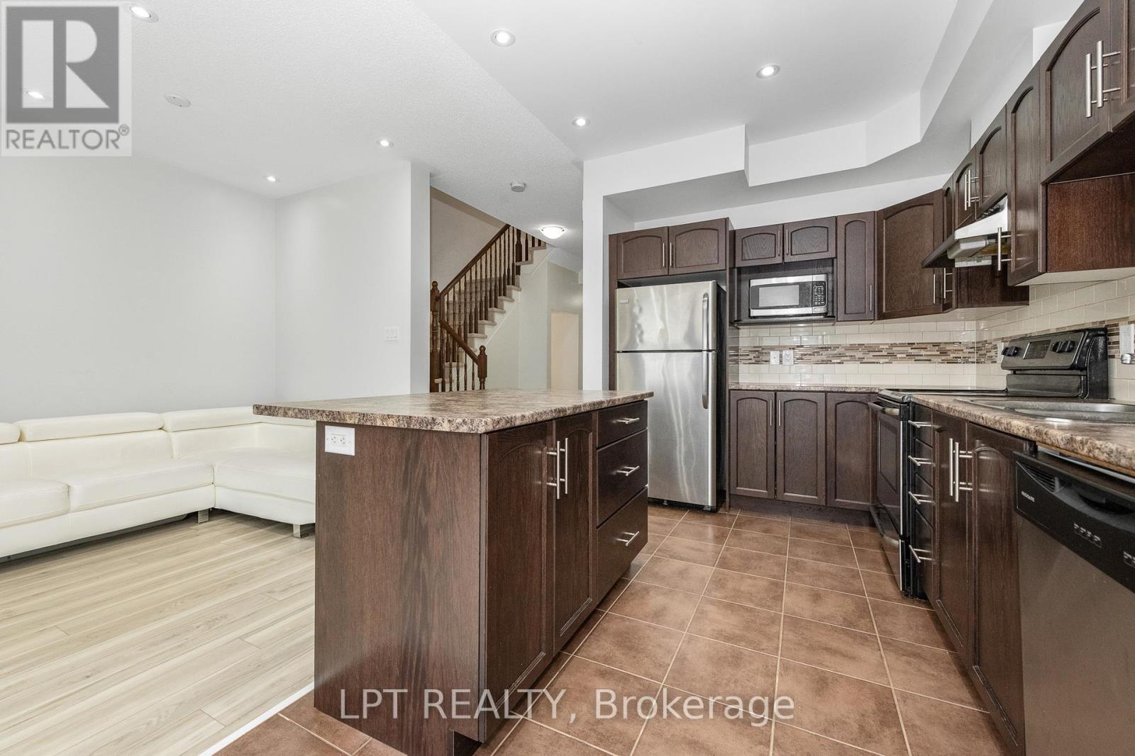 617 Via Amalfi Street, Ottawa, Ontario  K2J 5X8 - Photo 10 - X12158835