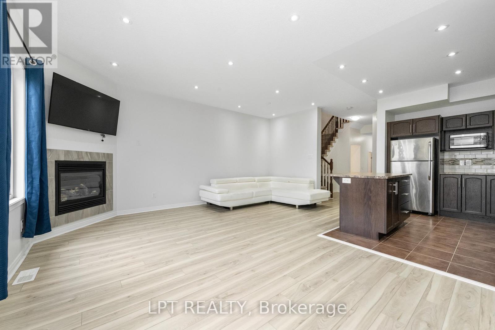 617 Via Amalfi Street, Ottawa, Ontario  K2J 5X8 - Photo 12 - X12158835