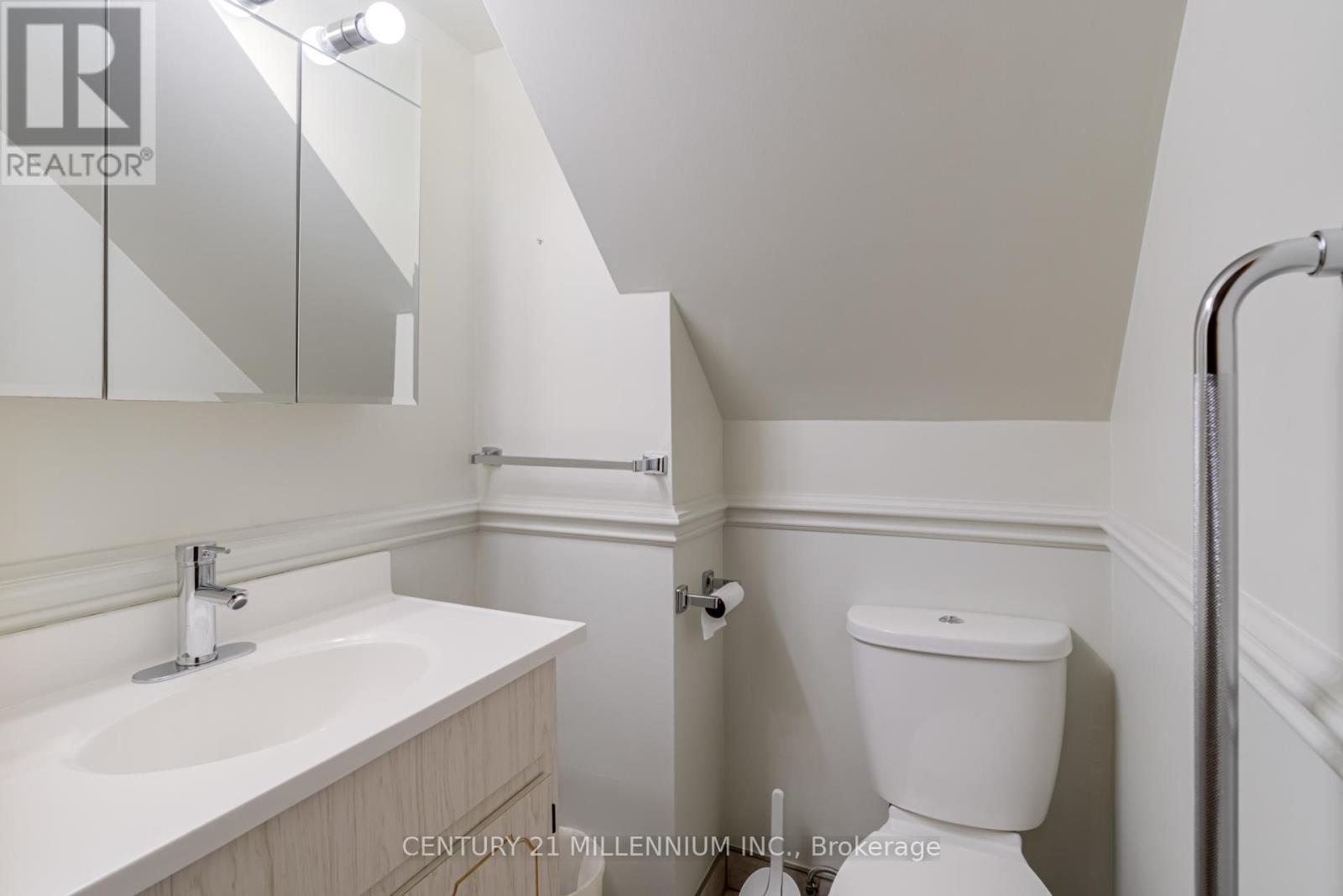 568 Dufferin Street, Toronto, Ontario  M6K 2A9 - Photo 25 - C12182065