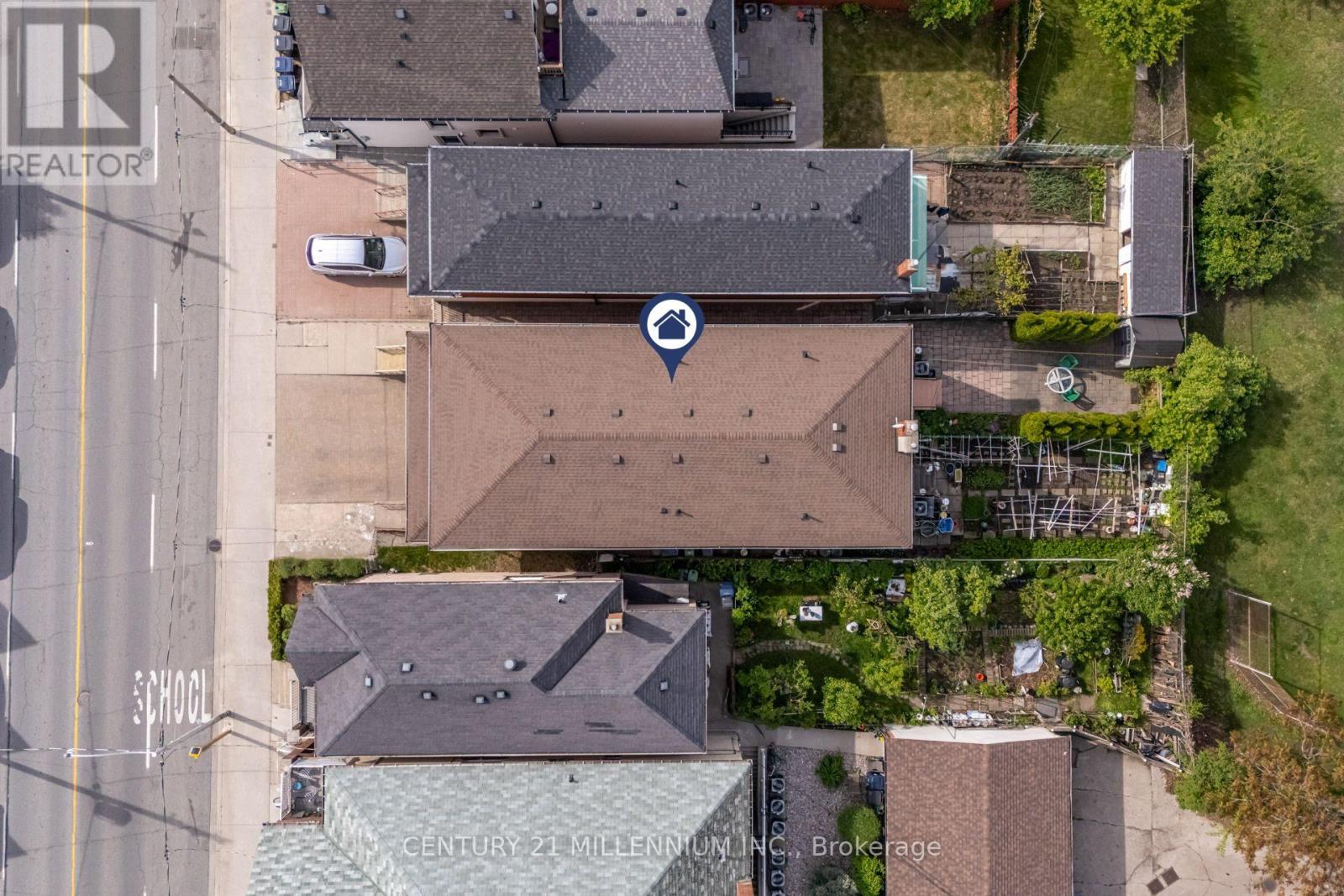 568 Dufferin Street, Toronto, Ontario  M6K 2A9 - Photo 32 - C12182065