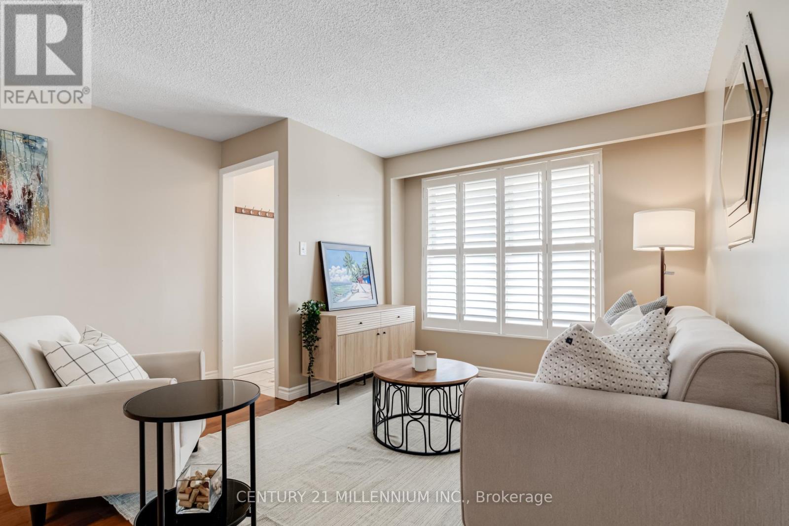568 Dufferin Street, Toronto, Ontario  M6K 2A9 - Photo 6 - C12182065