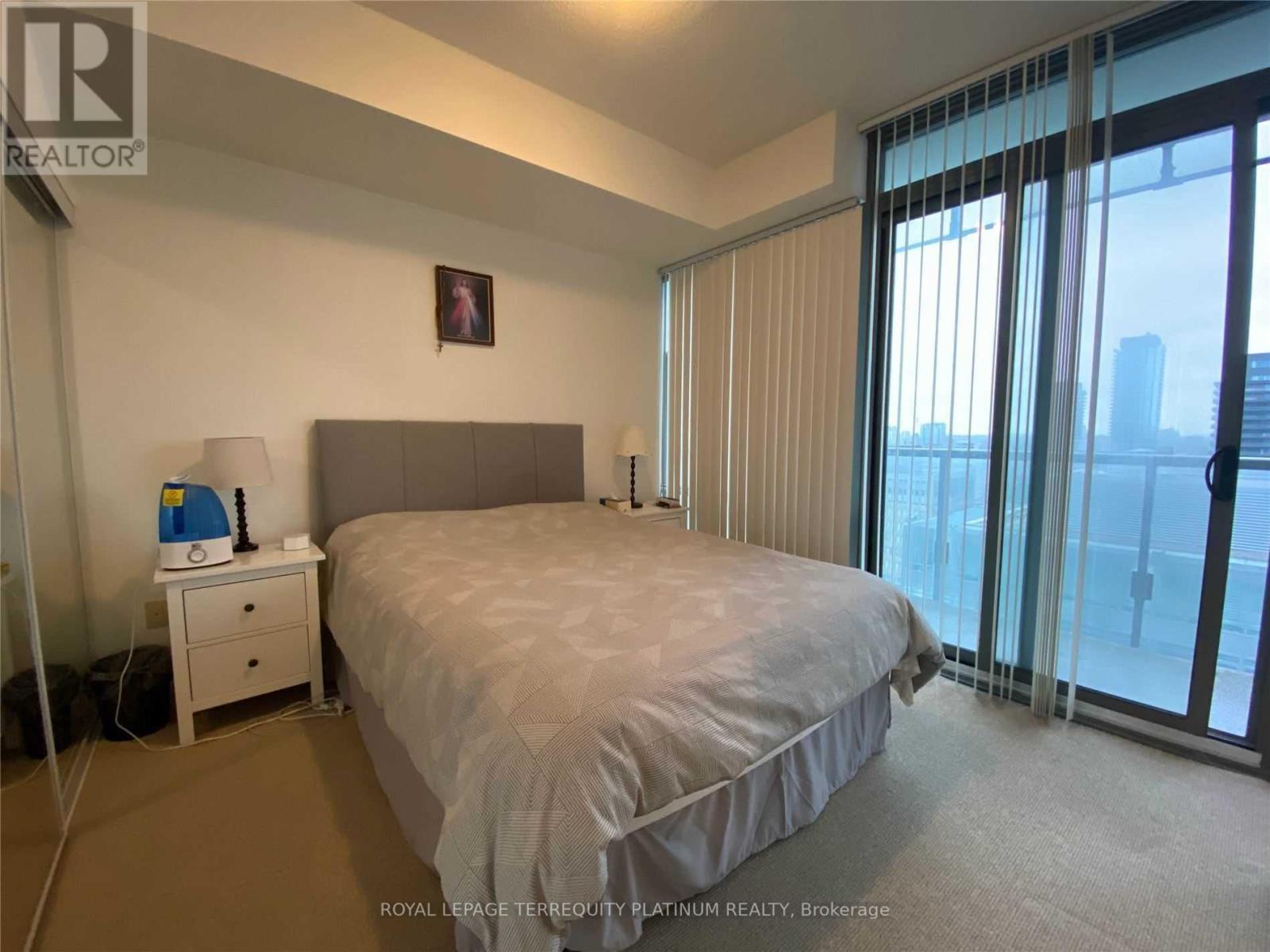 3909 - 38 Grenville Street, Toronto, Ontario  M4Y 1A5 - Photo 8 - C12182161