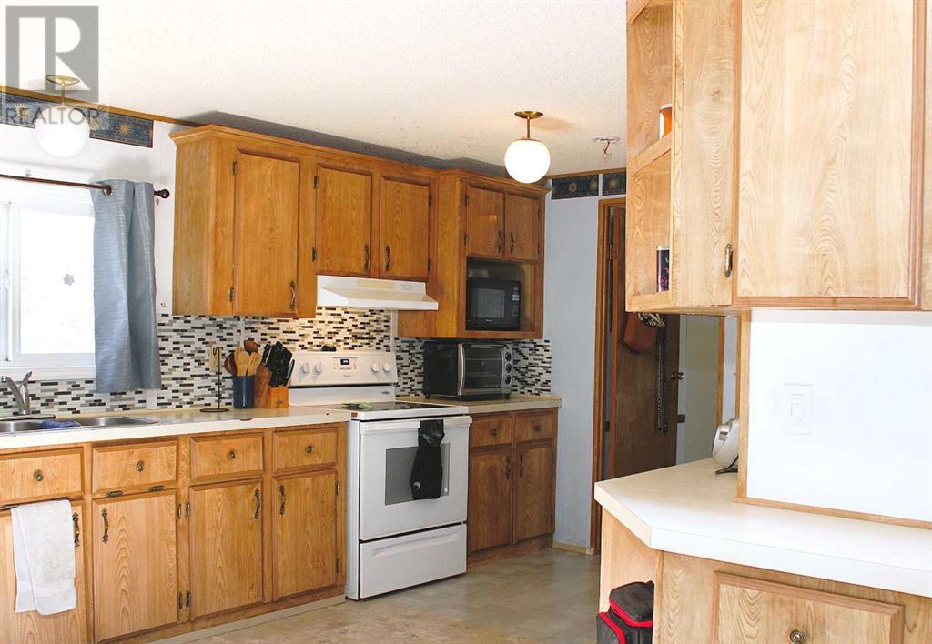 229 4 Street Nw, Sundre, Alberta  T0M 1X0 - Photo 8 - A2209603