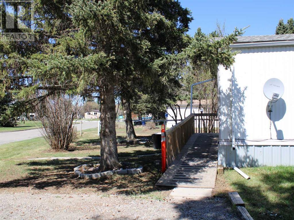 229 4 Street Nw, Sundre, Alberta  T0M 1X0 - Photo 39 - A2209603
