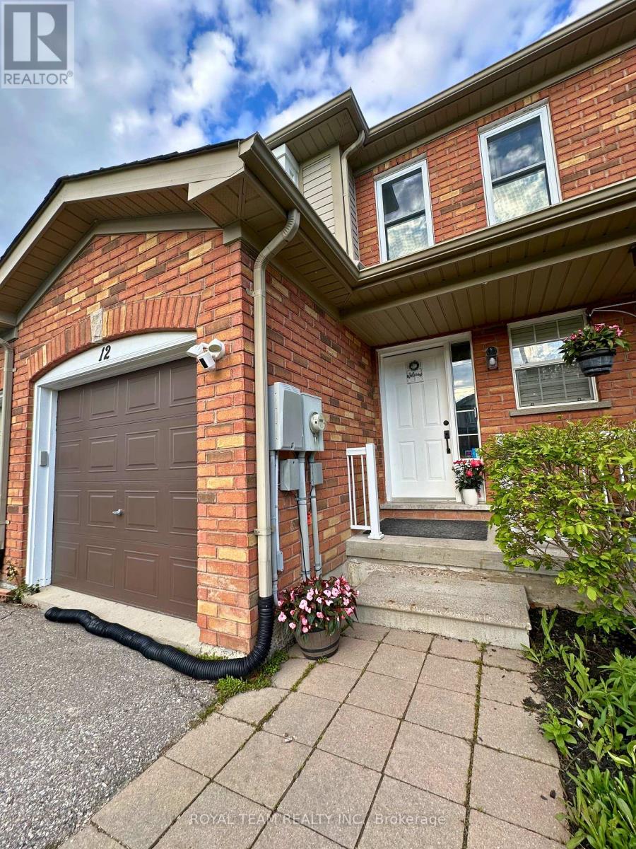 12 Crittenden Drive, Georgina, Ontario  L4P 4E7 - Photo 2 - N12182162