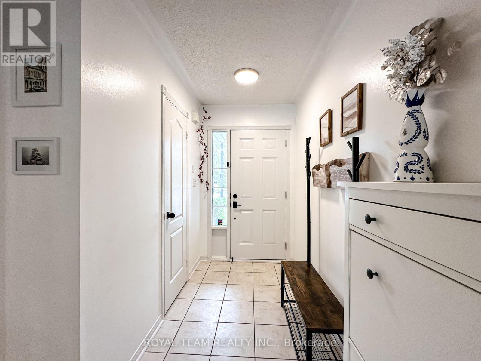 12 Crittenden Drive, Georgina (Keswick South), Ontario  L4P 4E7 - Photo 6 - N12182162