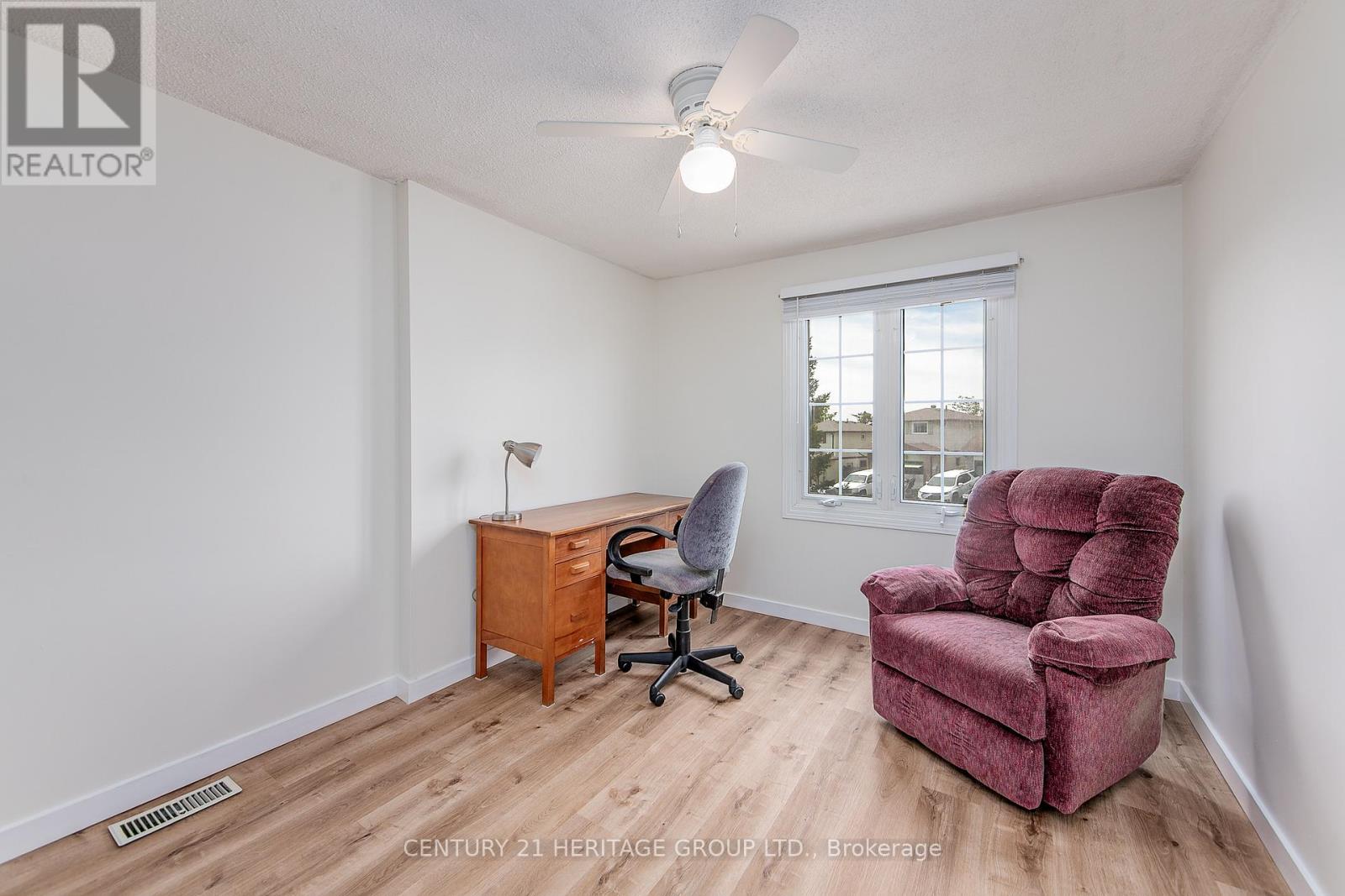 25 Shakespeare Crescent, Barrie (Letitia Heights), Ontario  L4N 6C4 - Photo 17 - S12182157