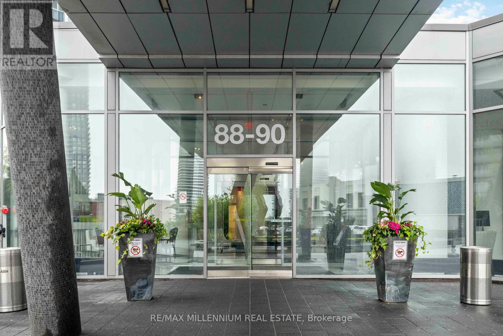 1616 - 90 Park Lawn Road, Toronto, Ontario  M8Y 0B6 - Photo 13 - W12051472