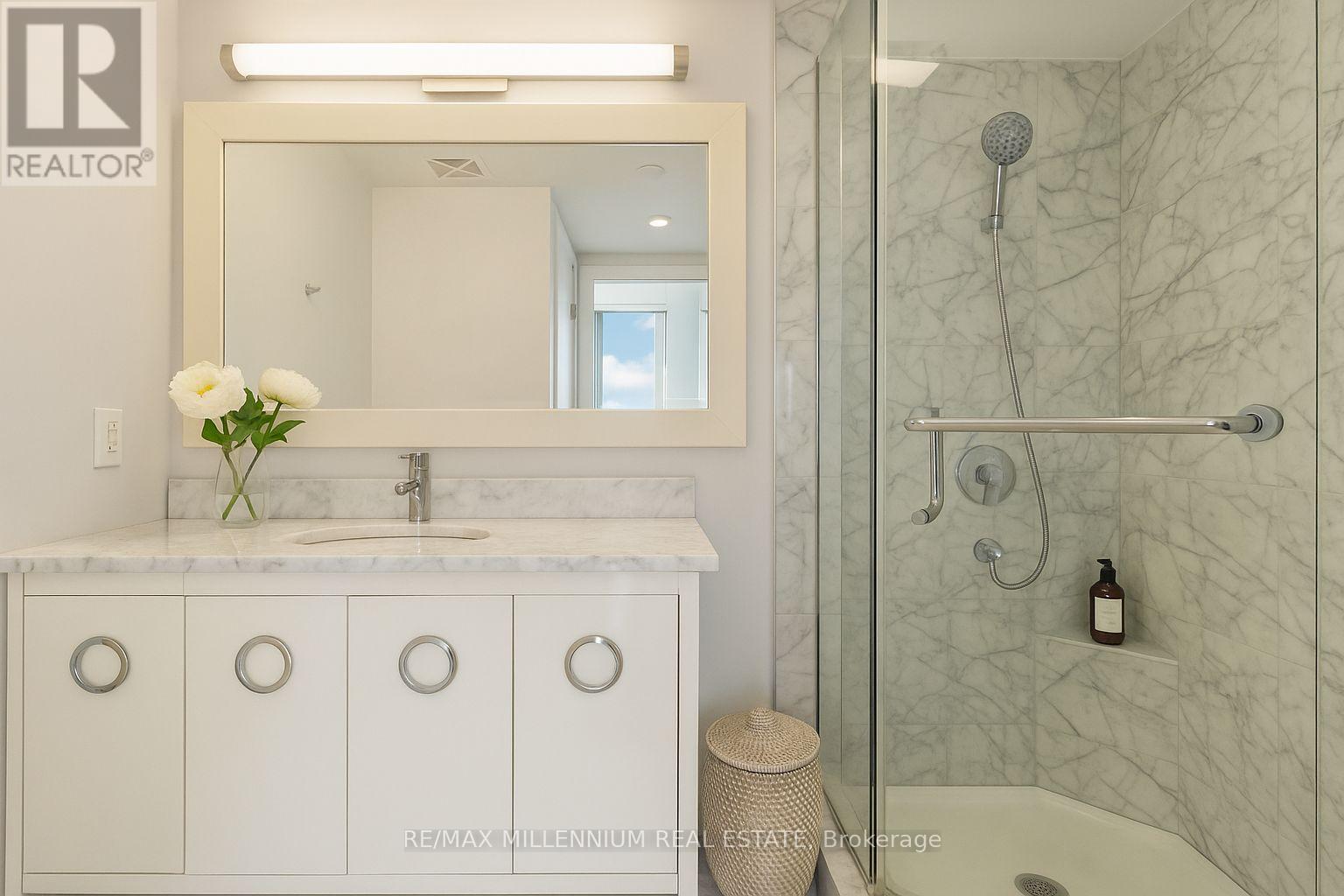 1616 - 90 Park Lawn Road, Toronto, Ontario  M8Y 0B6 - Photo 6 - W12051472