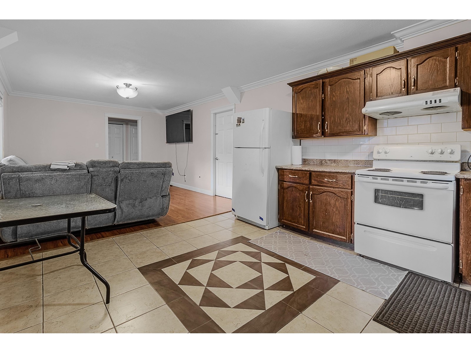 7015 142 Street, Surrey, British Columbia  V3W 5N4 - Photo 6 - R3008772