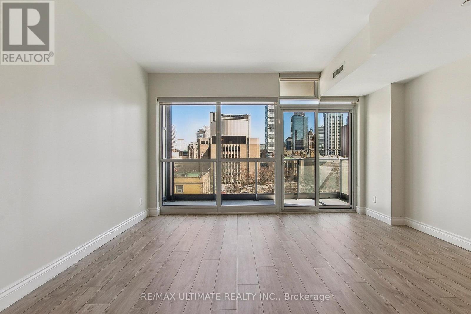 611 - 210 Simcoe Street, Toronto, Ontario  M5T 0A9 - Photo 16 - C12162734