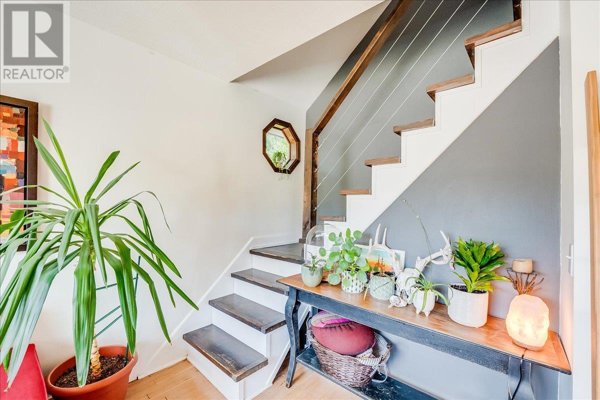 Property at 1644 Leroi Avenue image 1