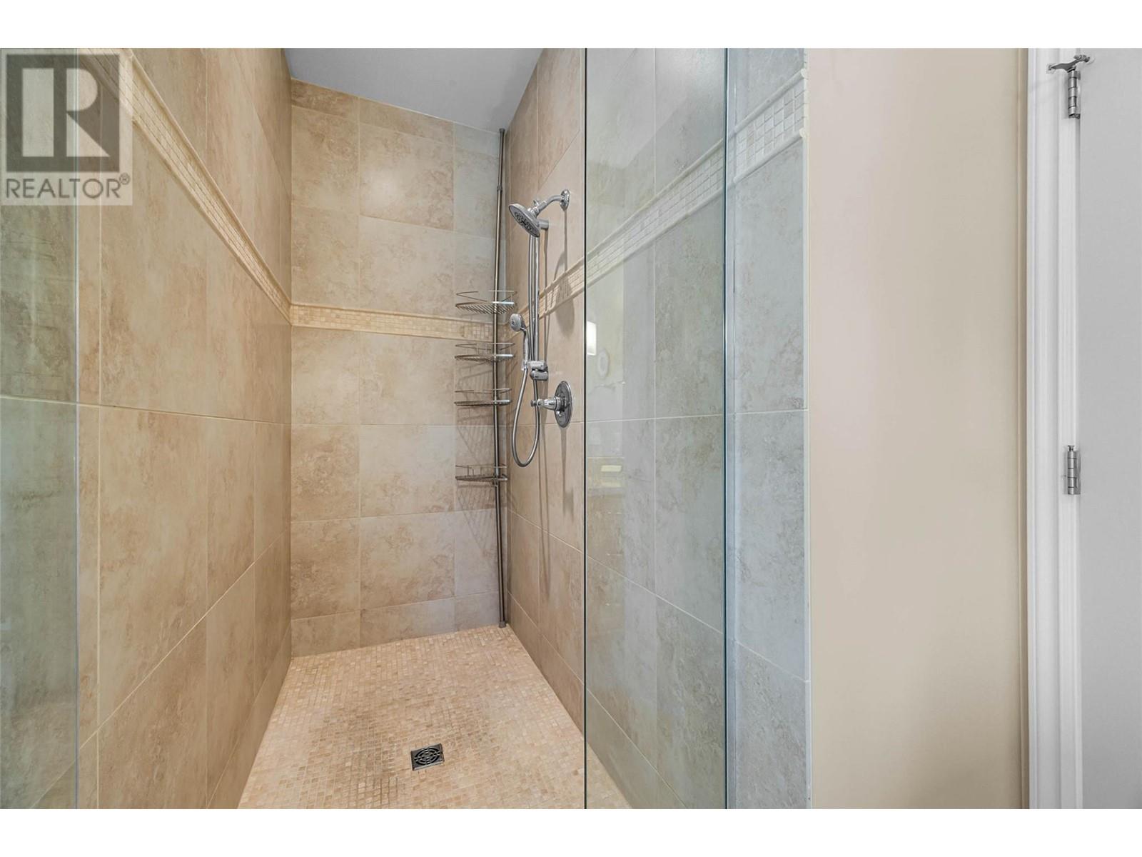 370 Battle Street Unit# 401, Kamloops, BC V2C2L6