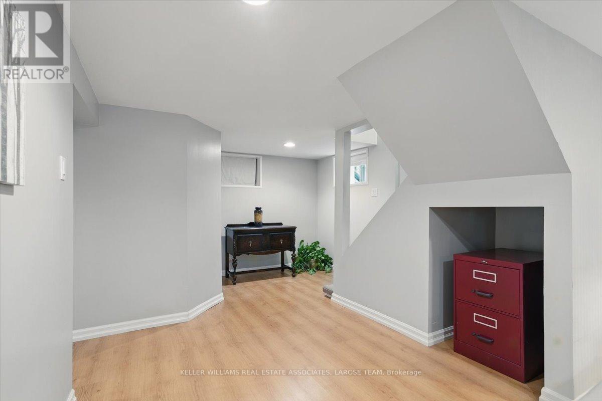 1611 Trotwood Avenue, Mississauga, Ontario  L5G 3Z8 - Photo 45 - W12182098