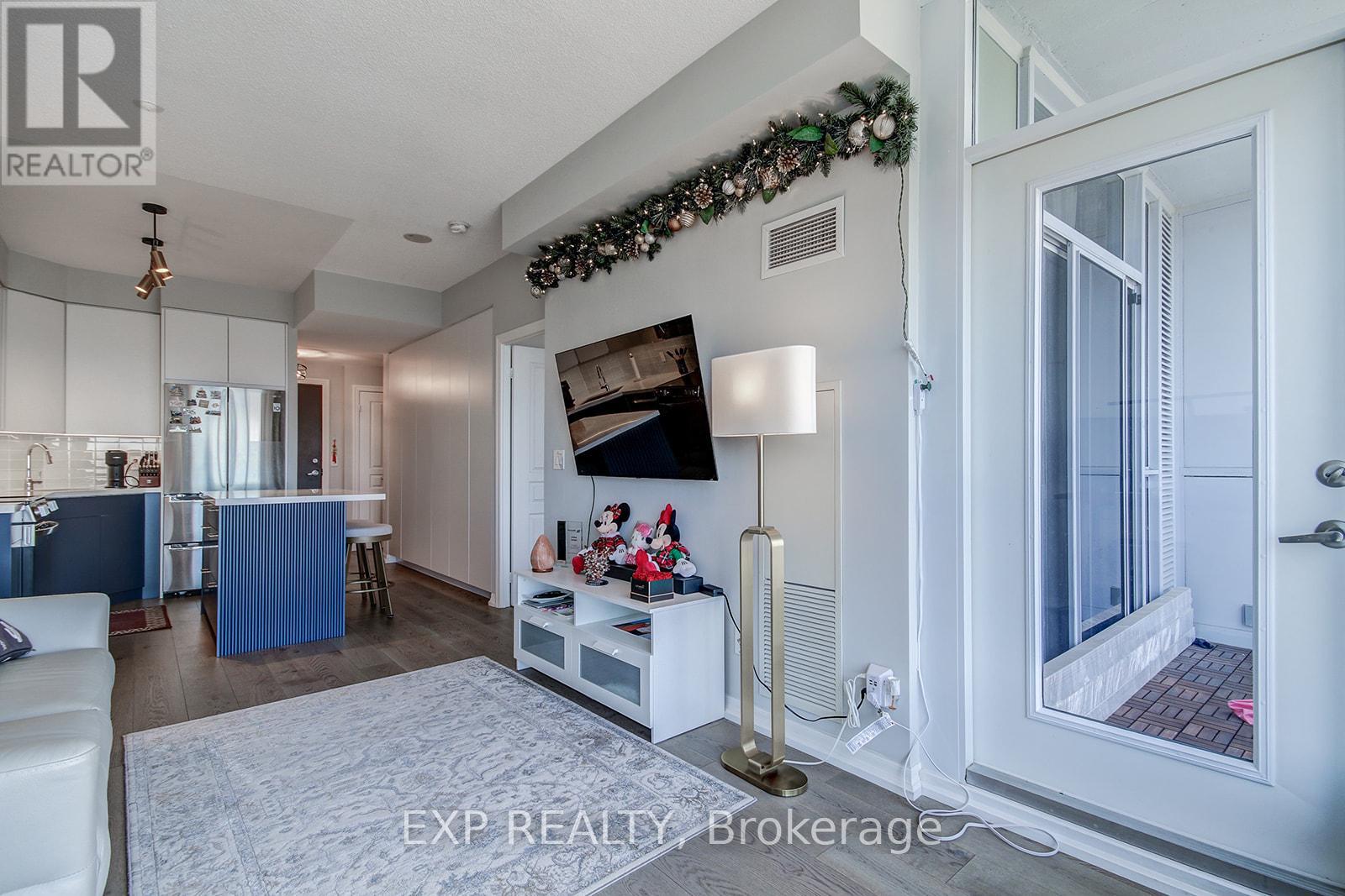 3307 - 223 Webb Drive, Mississauga, Ontario  L5B 0E8 - Photo 10 - W12182102