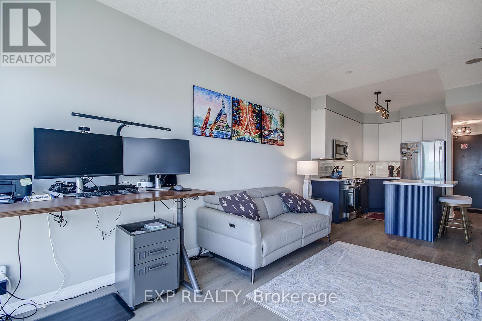 3307 - 223 Webb Drive, Mississauga (City Centre), Ontario  L5B 0E8 - Photo 14 - W12182102