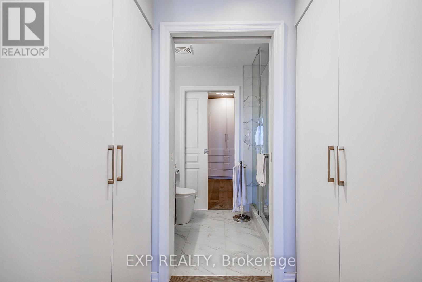 3307 - 223 Webb Drive, Mississauga, Ontario  L5B 0E8 - Photo 20 - W12182102