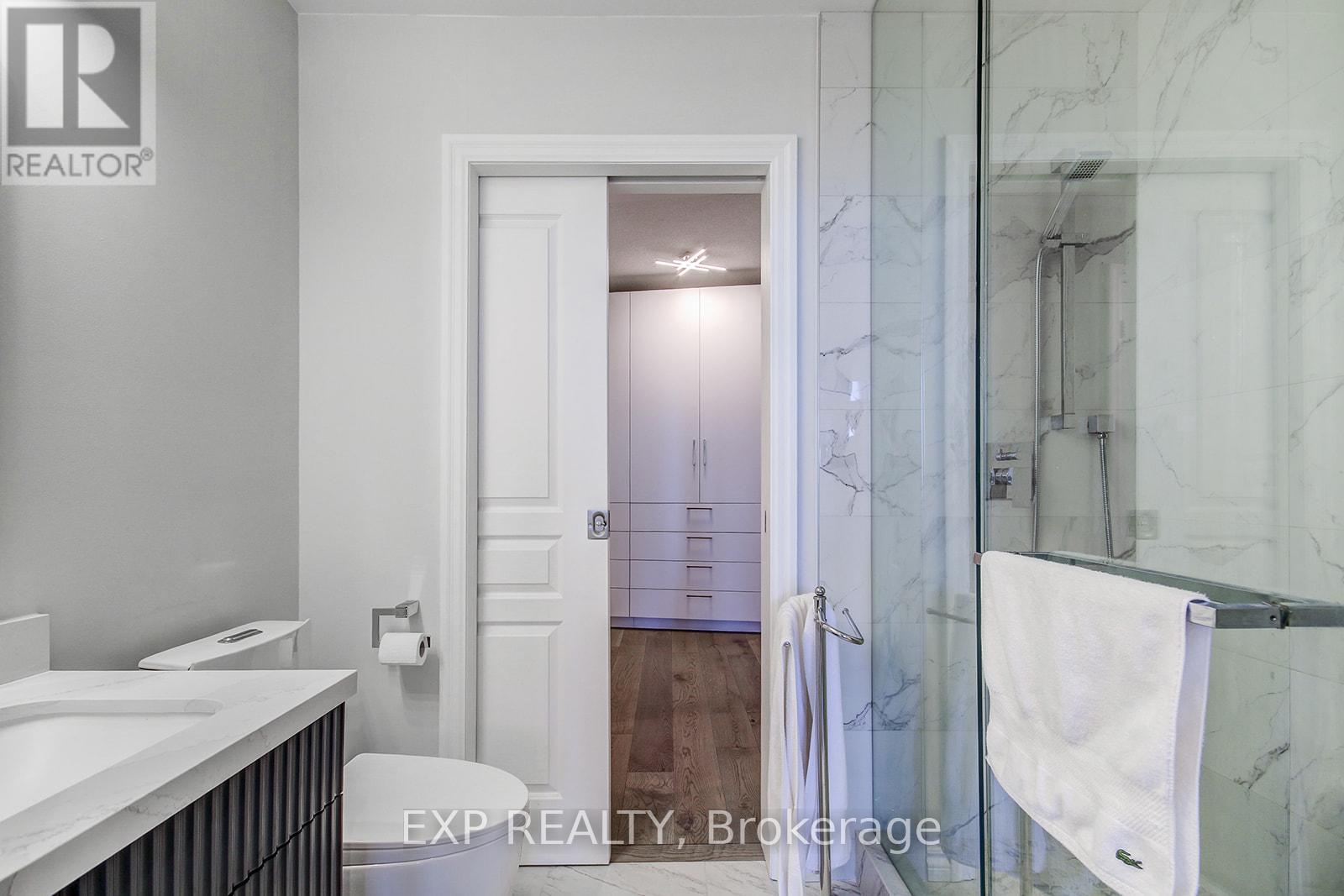 3307 - 223 Webb Drive, Mississauga, Ontario  L5B 0E8 - Photo 21 - W12182102