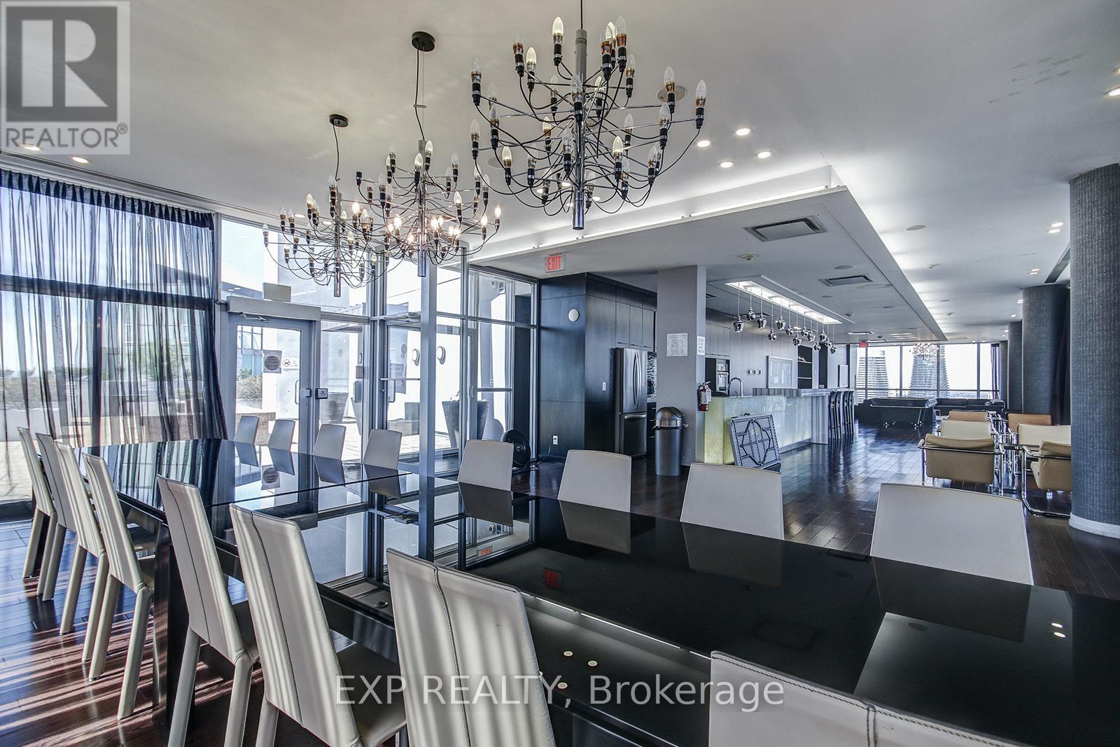 3307 - 223 Webb Drive, Mississauga, Ontario  L5B 0E8 - Photo 31 - W12182102