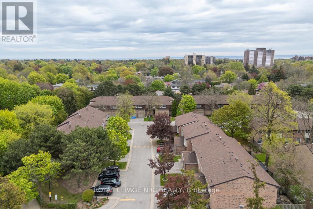 Unit 83 - 680 Regency Court, Burlington, Ontario  L7N 3L9 - Photo 35 - W12182103