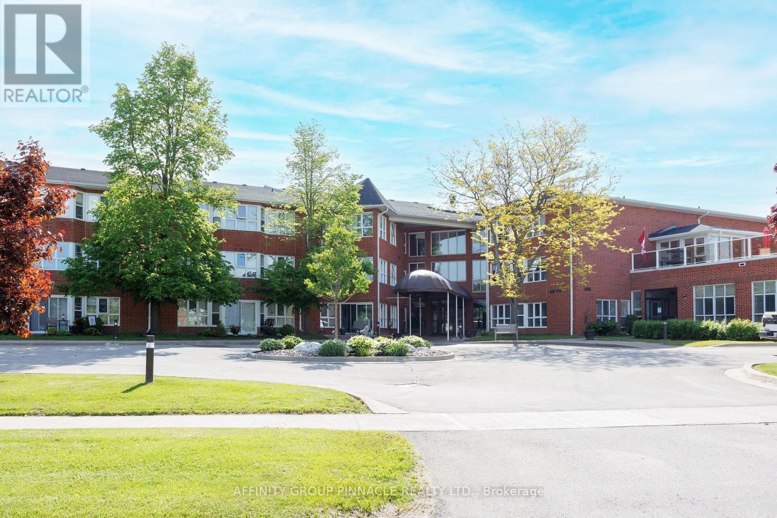 Property at 203 - 4 HERITAGE WAY image 2