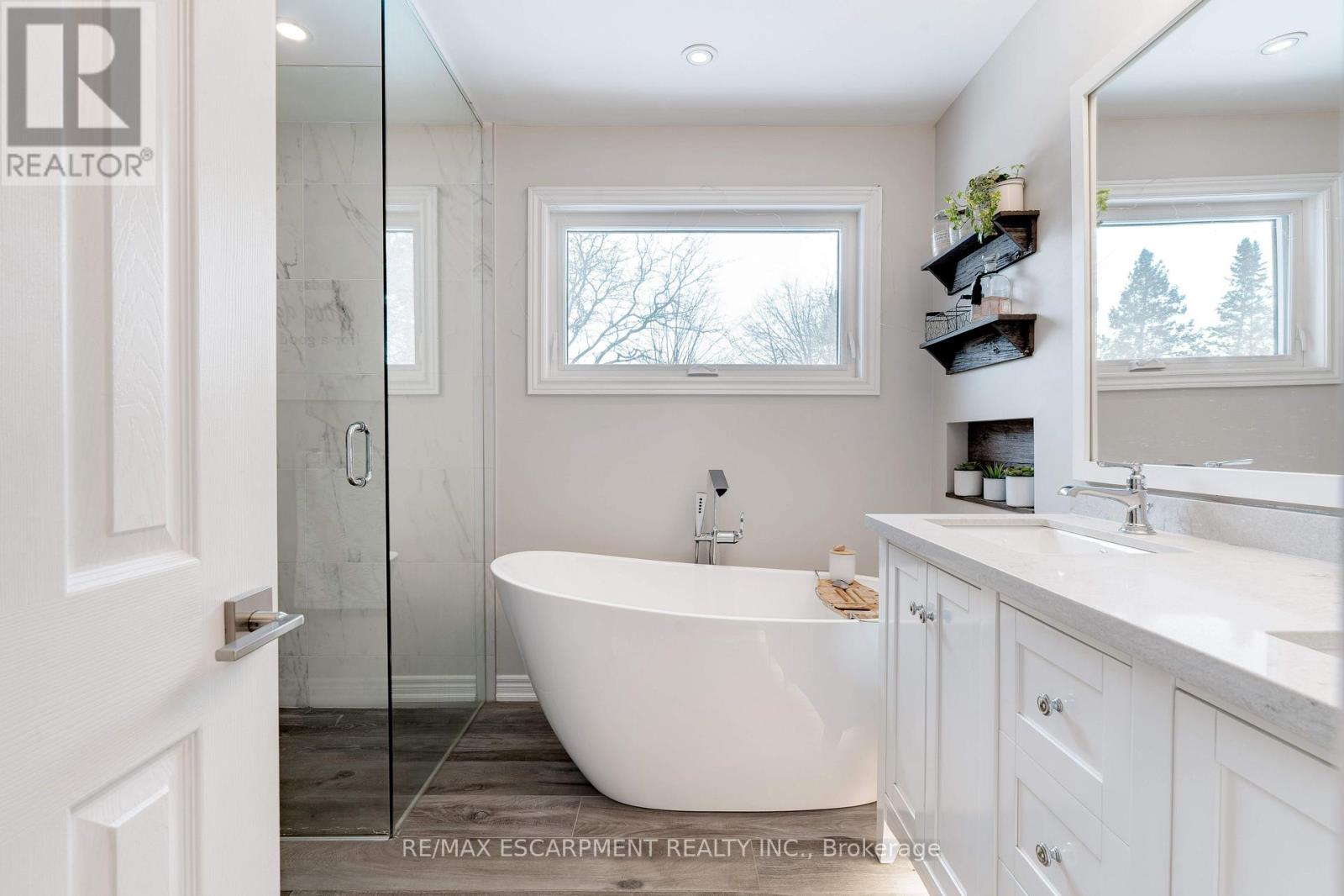 2174 Belgrave Court, Burlington, Ontario  L7P 3R5 - Photo 24 - W12180366