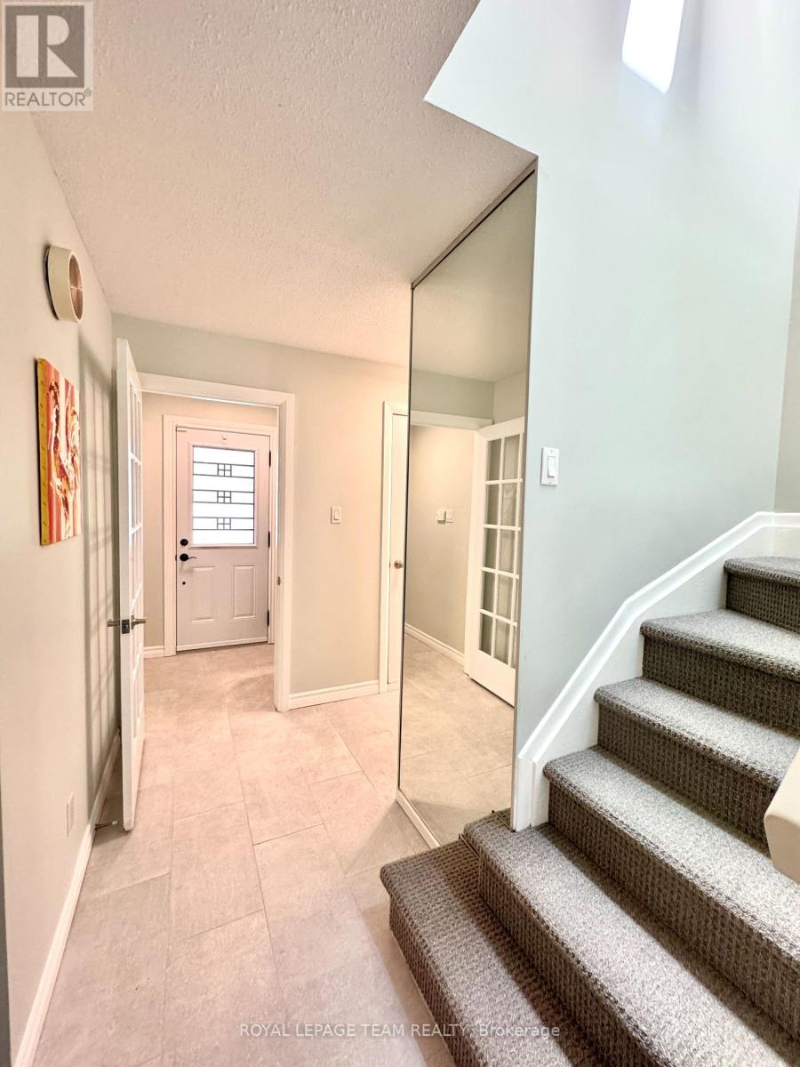 6412 St Louis Drive, Ottawa, Ontario  K1C 2Y2 - Photo 28 - X12182175