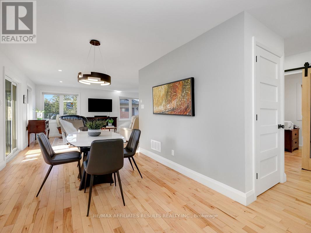 23 Tunis Avenue, Ottawa, Ontario  K1Z 7R6 - Photo 11 - X12182211