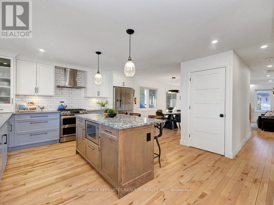 23 Tunis Avenue, Ottawa, Ontario  K1Z 7R6 - Photo 12 - X12182211