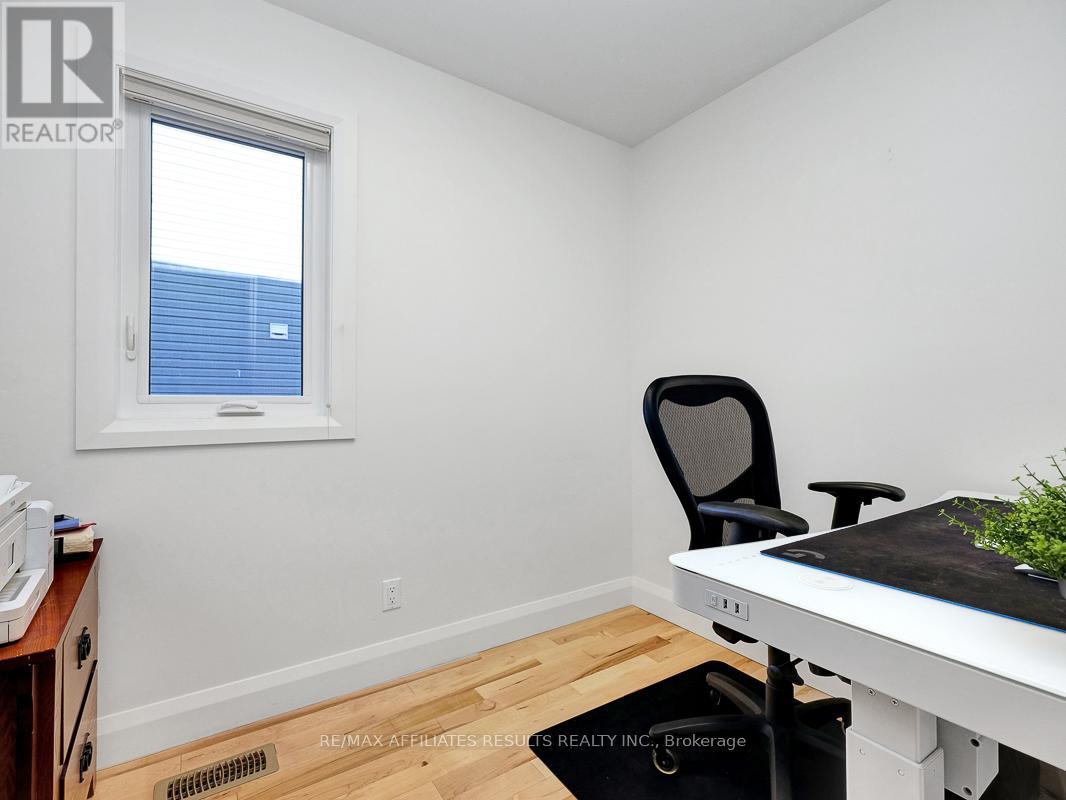 23 Tunis Avenue, Ottawa, Ontario  K1Z 7R6 - Photo 23 - X12182211