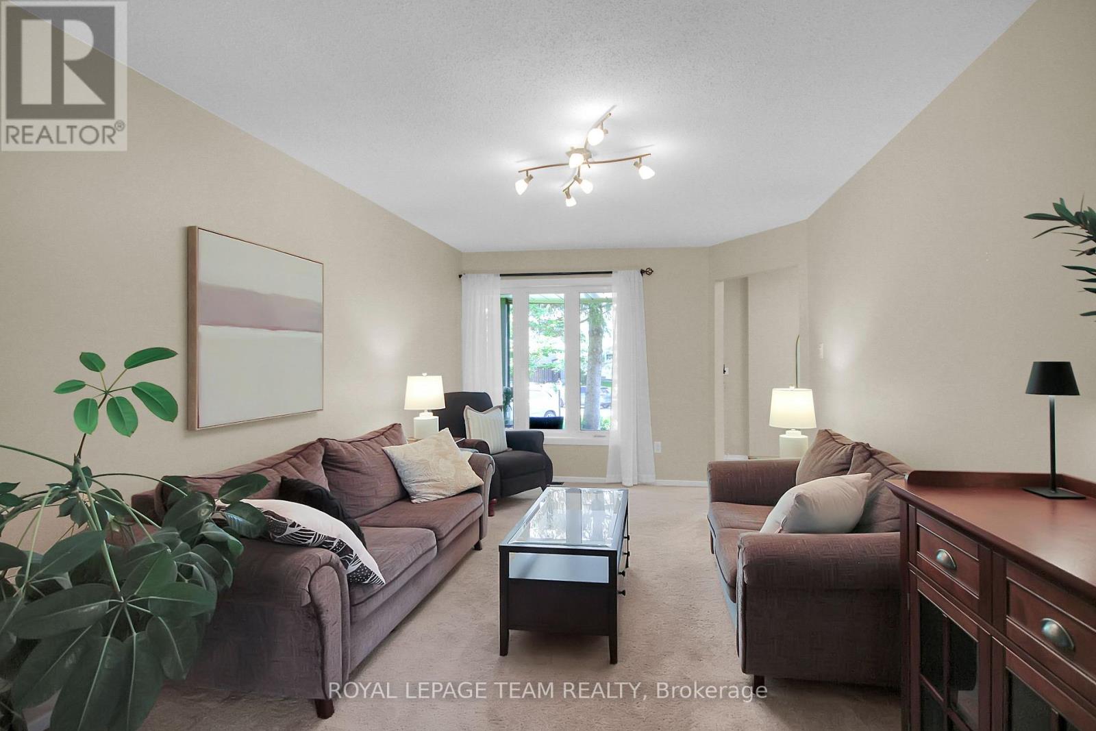 35 Longden Place, Ottawa, Ontario  K2M 1V3 - Photo 7 - X12182212