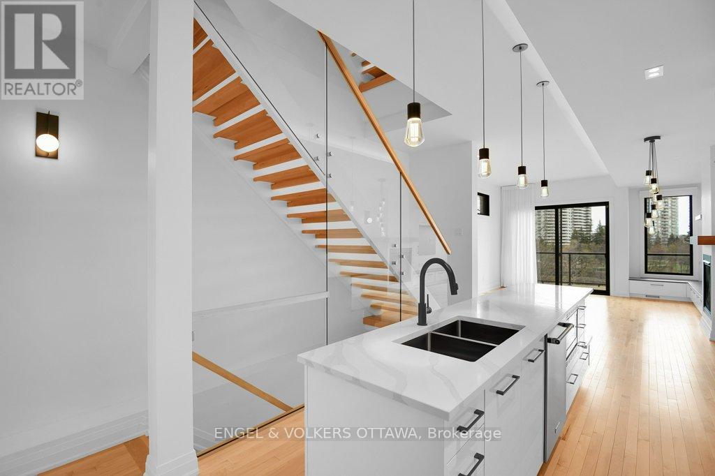 101 Wurtemburg Street, Ottawa, Ontario  K1N 8L9 - Photo 5 - X12182213